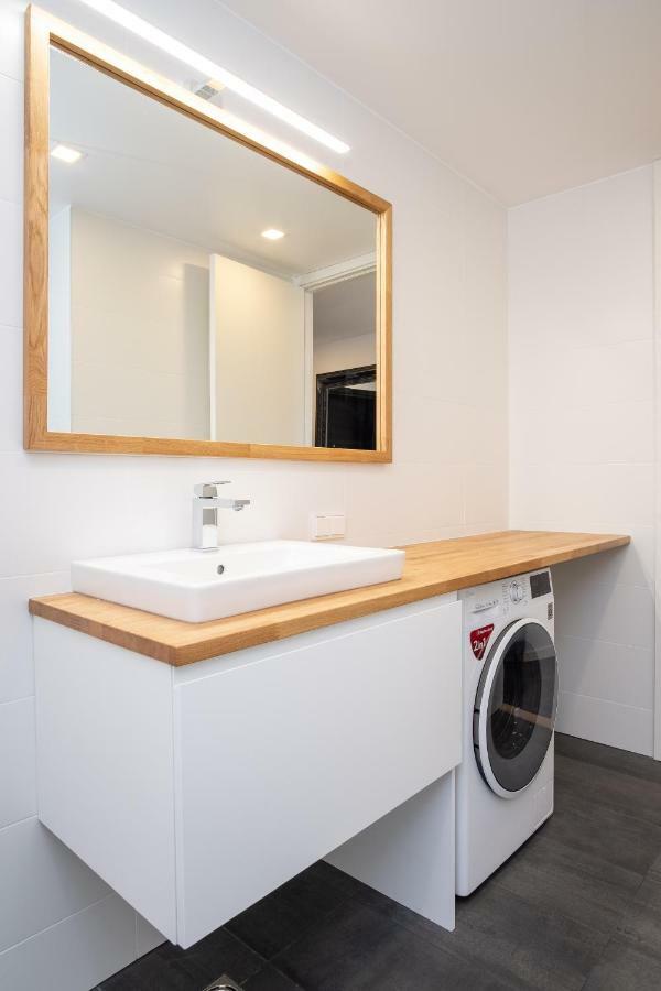 Dream Stay - 2 Porto Franco Apartments Near Old Town Talin Exterior foto